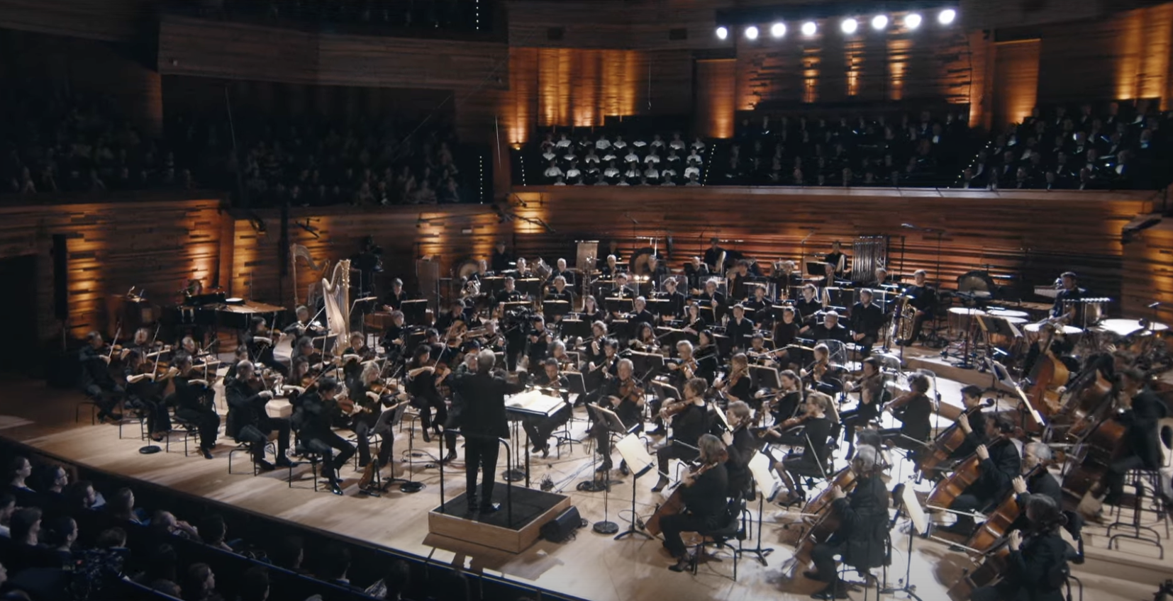 ‘A LongExpected Party’ from The Lord of the Rings (Live